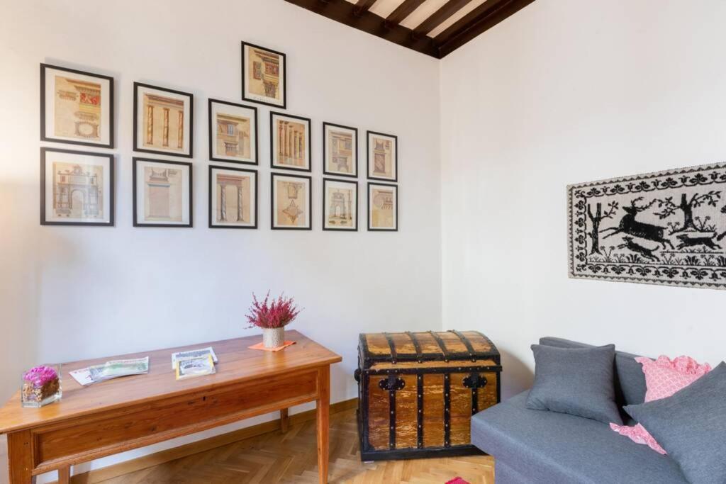 Il Vecchio Baule - Santa Maria Novella Apartment ฟลอเรนซ์ ภายนอก รูปภาพ